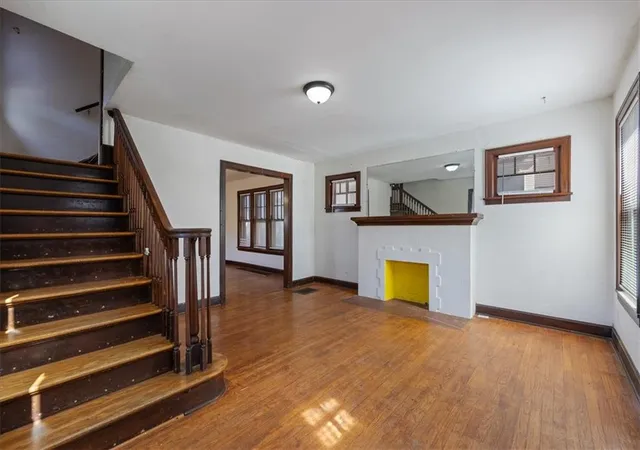 Photo 4 of Single family home for sale at 2012 Grandview Blvd, Kansas City, KS 66102 | MLS# 2646088 | Listing updated on 2026-10-08