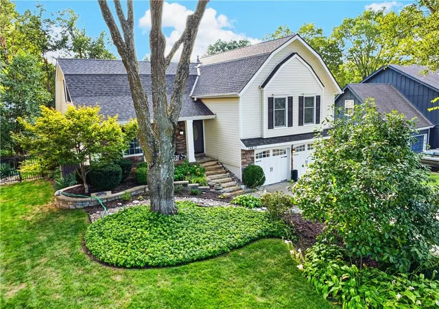 Photo 2 of Sale Pending at 14813 W 83rd Terrace, Lenexa, KS 66215 | MLS# 2646092 | Listing updated on 2026-10-17