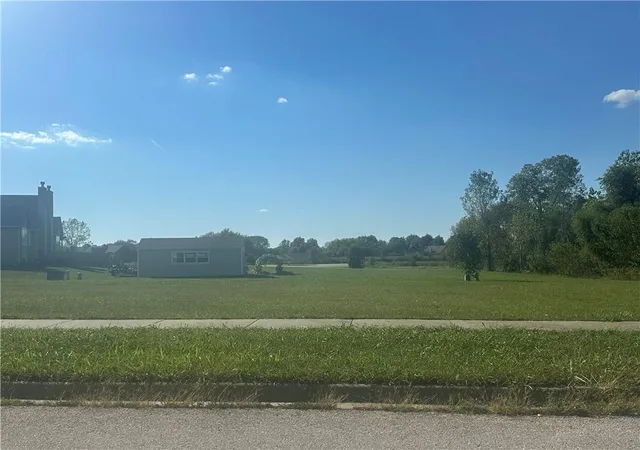 Photo 2 of Land for sale at 806 Edgewood Dr, Paola, KS 66071 | MLS# 2646098 | Listing updated on 2026-10-12