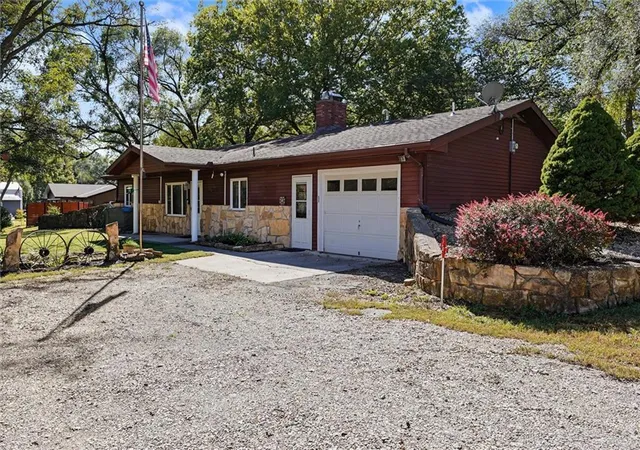Photo 1 of Single family home for sale at 426 Halderman St, Lecompton, KS 66050 | MLS# 2646114 | Listing updated on 2026-10-08