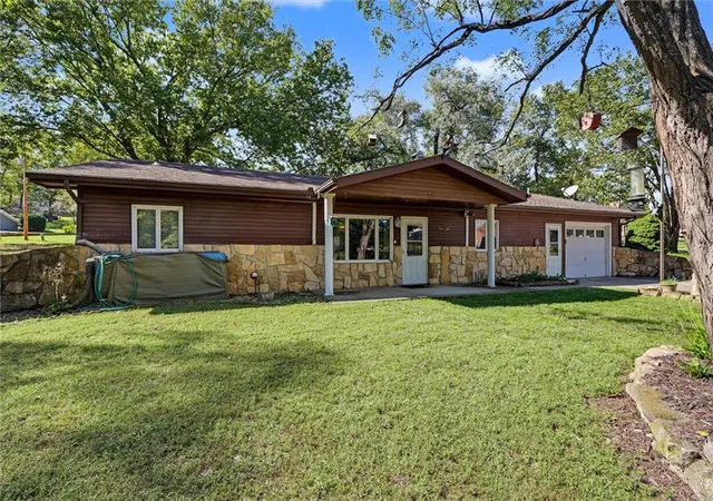 Photo 2 of Single family home for sale at 426 Halderman St, Lecompton, KS 66050 | MLS# 2646114 | Listing updated on 2026-10-08