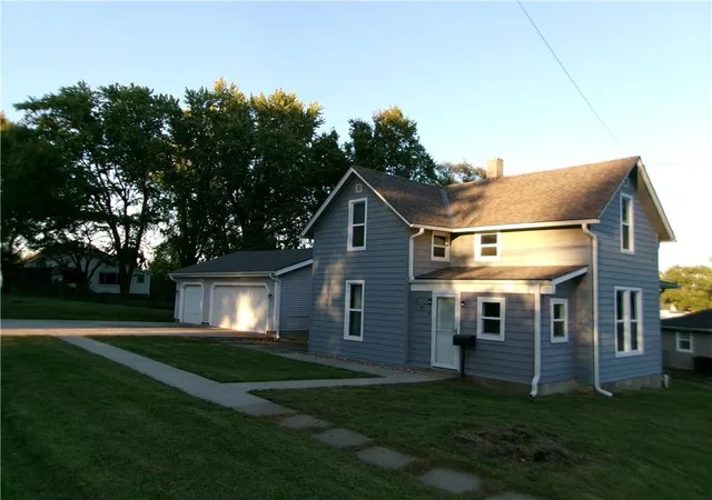 Photo 1 of Sale Pending at 302 N Kansas St, Highland, KS 66035 | MLS# 2646116 | Listing updated on 2026-10-15