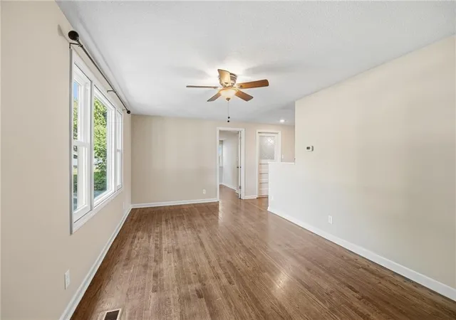 Photo 4 of Single family home for sale at 7049 Horton St, Overland Park, KS 66204 | MLS# 2646118 | Listing updated on 2026-10-09
