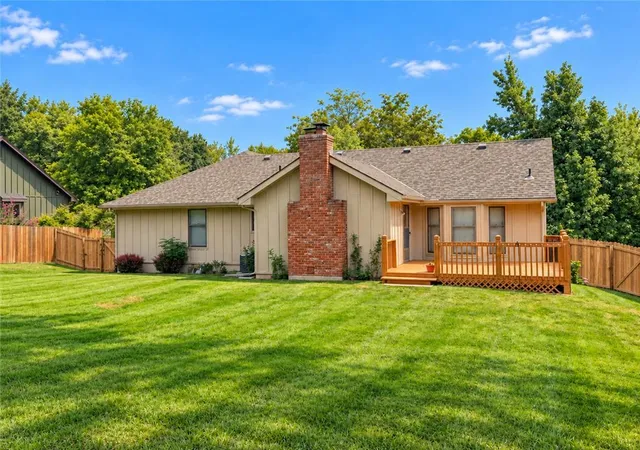 Photo 3 of Sale Pending at 4903 Nw 67th Terrace, Kansas City, MO 64151 | MLS# 2646125 | Listing updated on 2026-10-20