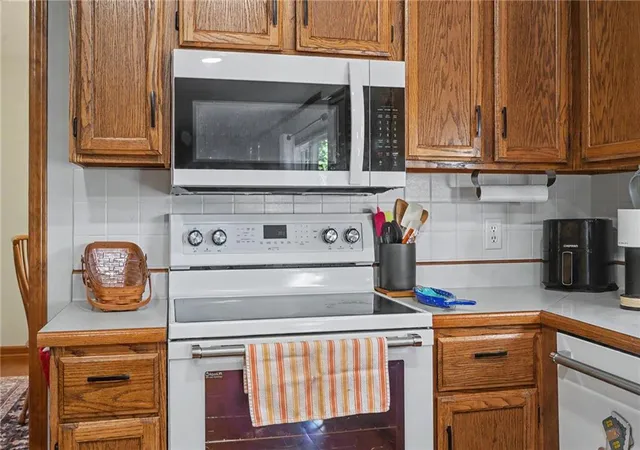 Photo 4 of Single family home for sale at Iris Ct, Lawrence, KS 66047 | MLS# 2646126 | Listing updated on 2026-10-09