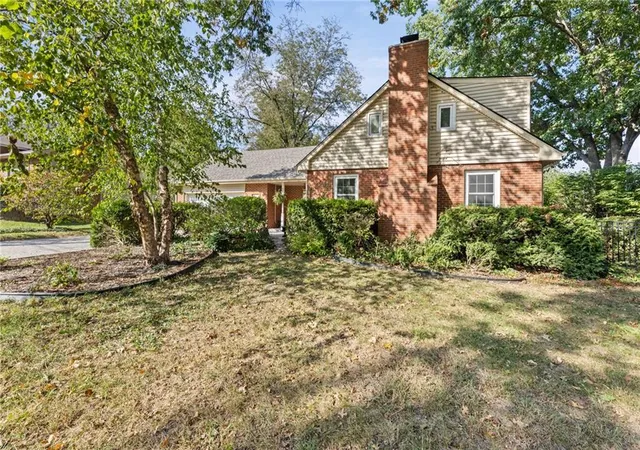 Photo 2 of Single family home for sale at 13410 E 51st Street, Kansas City, MO 64133 | MLS# 2646127 | Listing updated on 2026-10-15