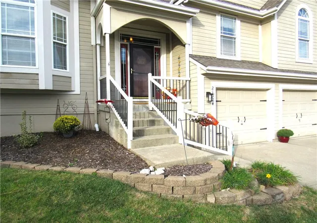 Photo 2 of Sale Pending at 21024 W 116th Terrace, Olathe, KS 66061 | MLS# 2646129 | Listing updated on 2026-10-18