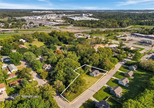 Photo 4 of Sale Pending at 51 N Emerson St, Kansas City, MO 64119 | MLS# 2646133 | Listing updated on 2026-10-16