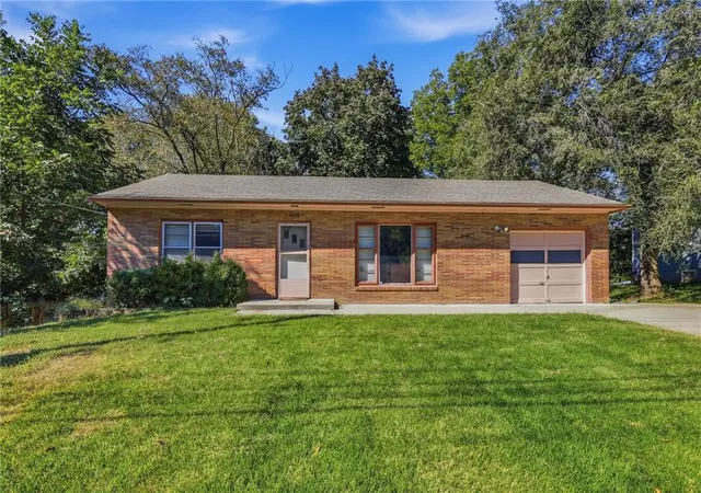Single family home for sale at 2116 N 78th Terrace, Kansas City, KS 66109 | MLS# 2646134