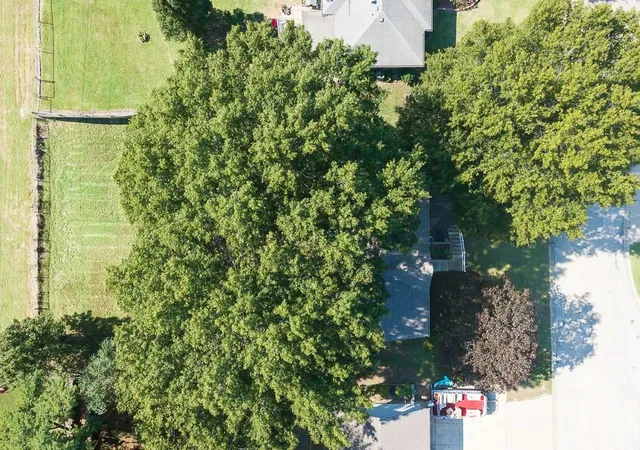 Photo 3 of Sale Pending at 118 South 3rd Ct, Lansing, KS 66043 | MLS# 2646136 | Listing updated on 2026-10-08