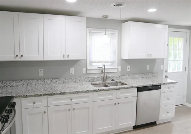 Photo 2 of Single family home for sale at 5231 N Merrimac Ave, Kansas City, MO 64151 | MLS# 2646139 | Listing updated on 2026-10-10