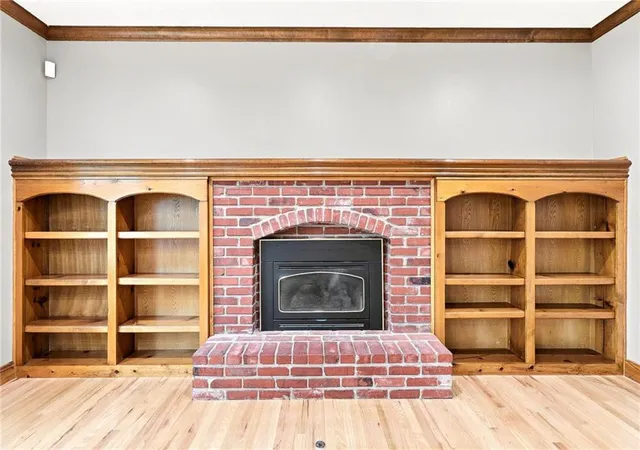 Photo 3 of Single family home for sale at 608 Ne Ashmont Pl, Lees Summit, MO 64064 | MLS# 2646142 | Listing updated on 2026-10-08