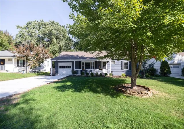 Photo 1 of Single family home for sale at 5619 Walmer St, Mission, KS 66202 | MLS# 2646147 | Listing updated on 2026-10-09