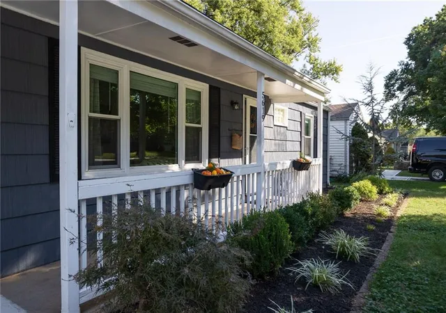 Photo 3 of Single family home for sale at 5619 Walmer St, Mission, KS 66202 | MLS# 2646147 | Listing updated on 2026-10-09