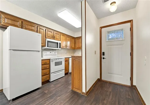 Photo 4 of Multi family home for sale at 1307 N Ridge Pkwy, Olathe, KS 66061 | MLS# 2646148 | Listing updated on 2026-10-18