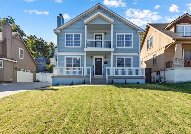 Photo 1 of Single family home for sale at 4404 Paseo Blvd, Kansas City, MO 64110 | MLS# 2646149 | Listing updated on 2026-10-08