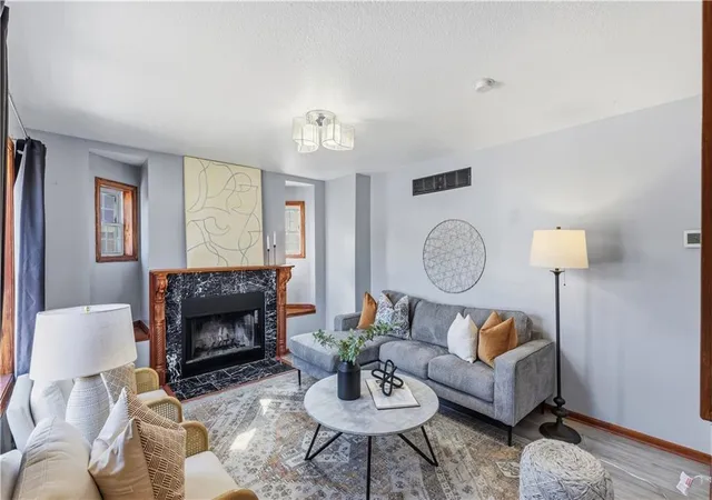 Photo 3 of Single family home for sale at 4404 Paseo Blvd, Kansas City, MO 64110 | MLS# 2646149 | Listing updated on 2026-10-09