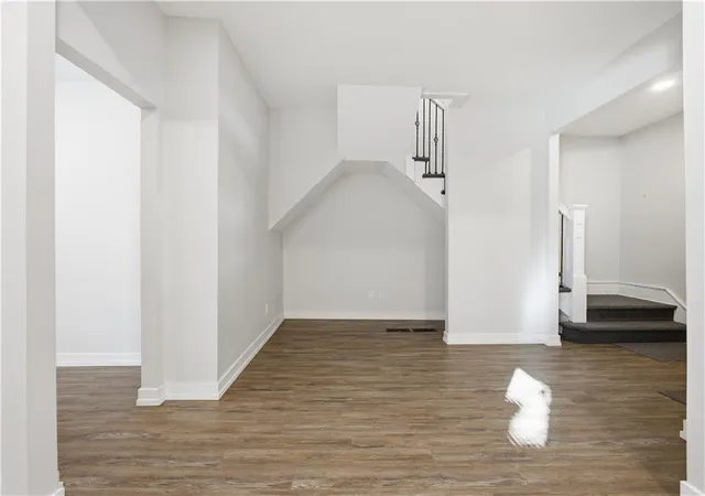 Photo 3 of Single family home for sale at 421 Osage St, Leavenworth, KS 66048 | MLS# 2646156 | Listing updated on 2026-10-09
