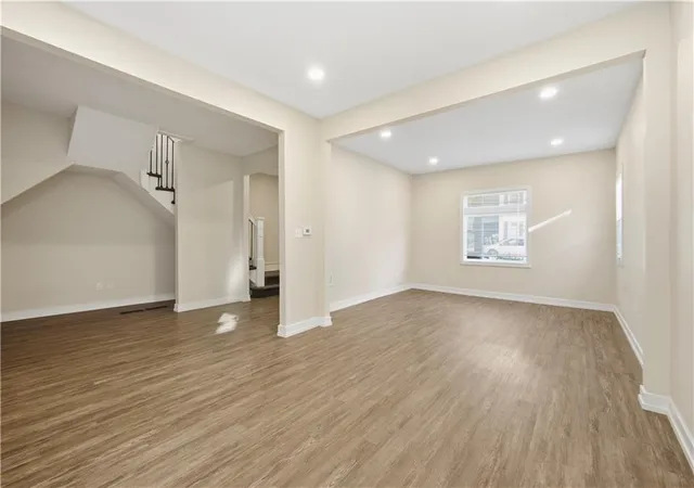 Photo 4 of Single family home for sale at 421 Osage St, Leavenworth, KS 66048 | MLS# 2646156 | Listing updated on 2026-10-09