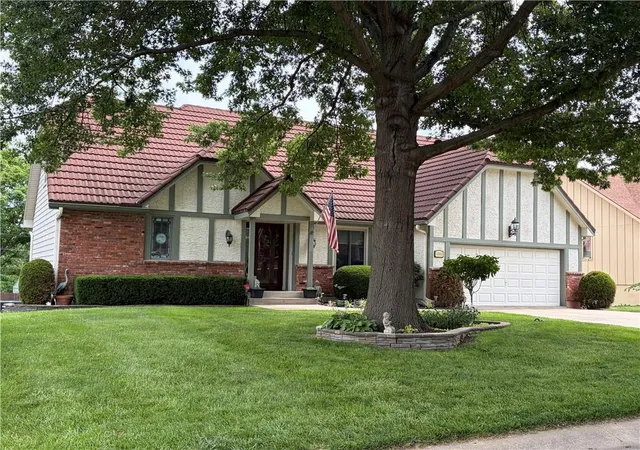 Photo 1 of Sale Pending at 10500 East 57 Pl, Raytown, MO 64133 | MLS# 2646163 | Listing updated on 2026-10-08