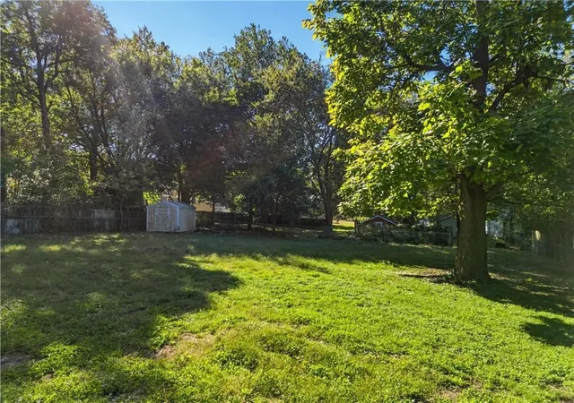 Photo 27 of Single family home for sale at 413 E Black Diamond St, Richmond, MO 64085 | MLS# 2646171 | Listing updated on 2026-10-18