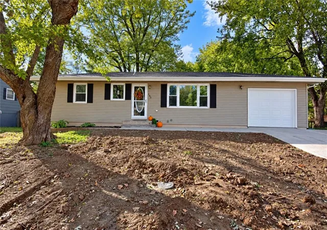 Single family home for sale at 145 Nolker Dr, Lawson, MO 64062 | MLS# 2646172