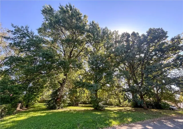 Photo 3 of Land for sale at 1509 S Pleasant St, Independence, MO 64055 | MLS# 2646178 | Listing updated on 2026-10-09