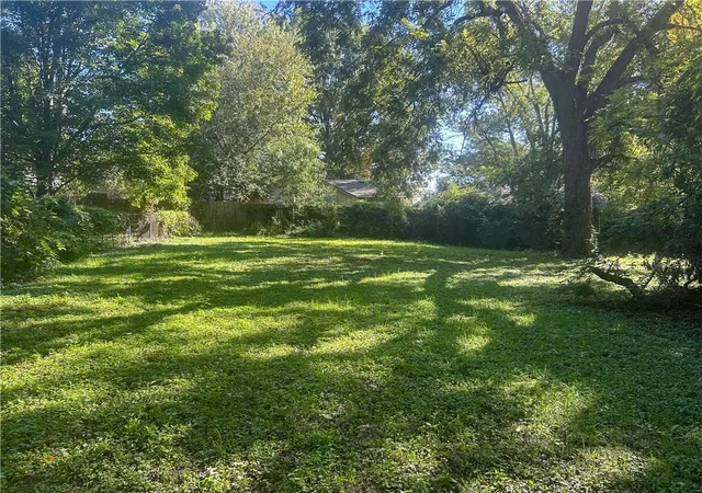 Photo 4 of Land for sale at 1509 S Pleasant St, Independence, MO 64055 | MLS# 2646178 | Listing updated on 2026-10-09