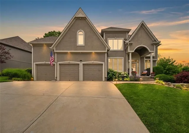 Photo 1 of Single family home for sale at 20733 W 92nd Street, Lenexa, KS 66220 | MLS# 2646183 | Listing updated on 2026-10-09