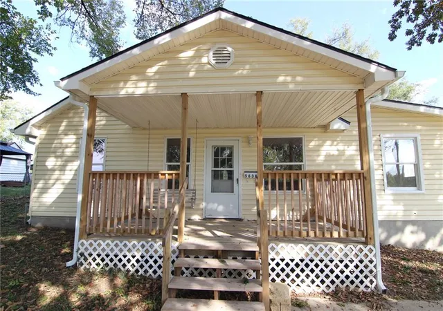 Photo 2 of Single family home for sale at 5638 Miami Ave, Kansas City, KS 66106 | MLS# 2646186 | Listing updated on 2026-10-21