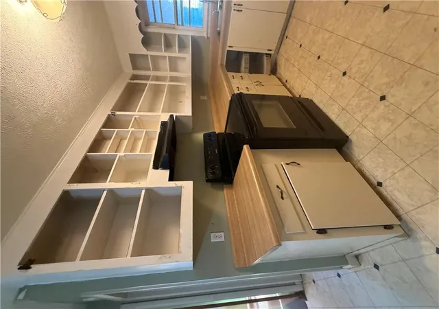 Photo 4 of Single family home for sale at 704 N 9th Street, Independence, KS 67301 | MLS# 2646192 | Listing updated on 2026-10-09