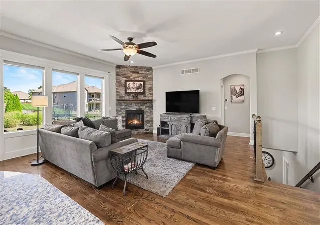 Photo 2 of Single family home for sale at 16655 S Lind Rd, Olathe, KS 66062 | MLS# 2646195 | Listing updated on 2026-10-09