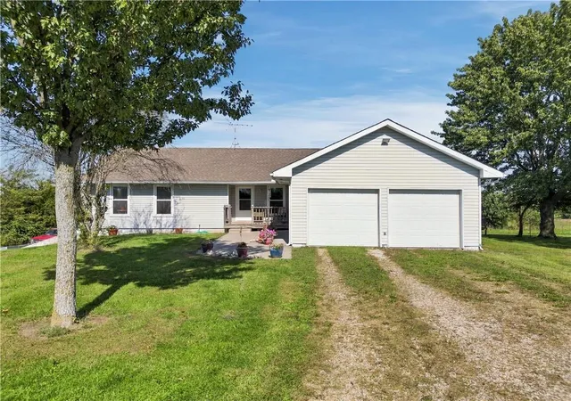 Photo 3 of Sale Pending at 18045 Hwy C, Lawson, MO 64062 | MLS# 2646197 | Listing updated on 2026-10-12
