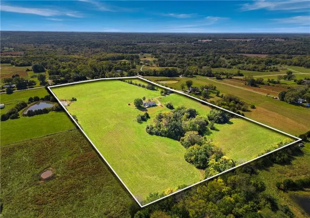 Photo 4 of Sale Pending at 18045 Hwy C, Lawson, MO 64062 | MLS# 2646197 | Listing updated on 2026-10-12