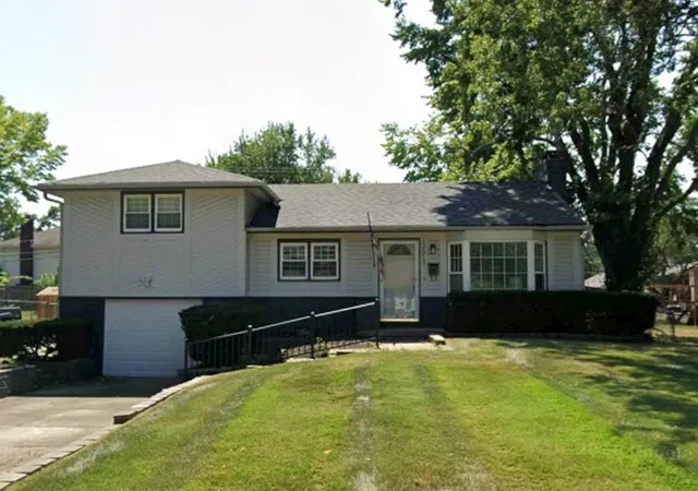 Single family home for sale at 13613 W 90th Place, Lenexa, KS 66215 | MLS# 2646205