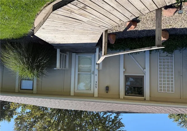 Photo 3 of Single family home for sale at 604 S Washington St, Oregon, MO 64473 | MLS# 2646217 | Listing updated on 2026-10-08