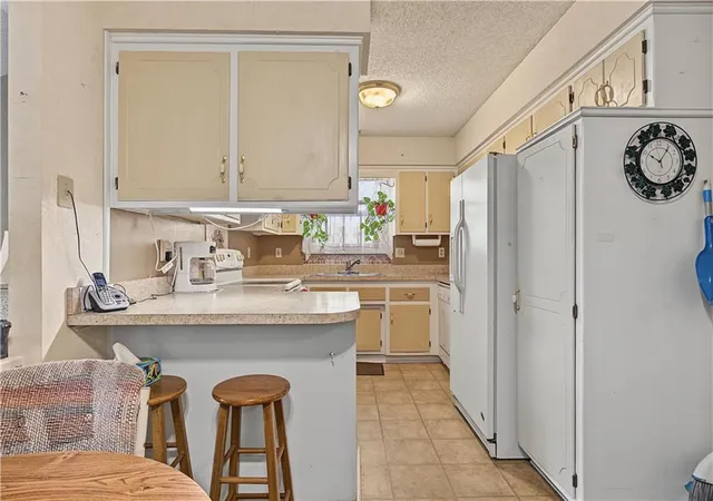 Photo 3 of Single family home for sale at 2467 Brookside Dr, Lawrence, KS 66047 | MLS# 2646221 | Listing updated on 2026-10-09