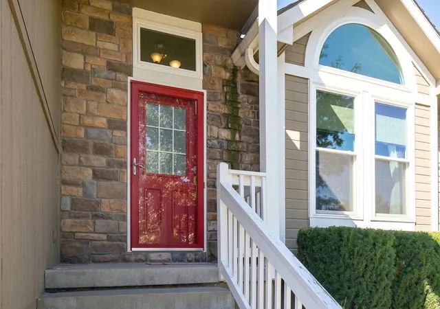 Photo 2 of Single family home for sale at 993 Sicklebar Dr, Peculiar, MO 64078 | MLS# 2646229 | Listing updated on 2026-10-13