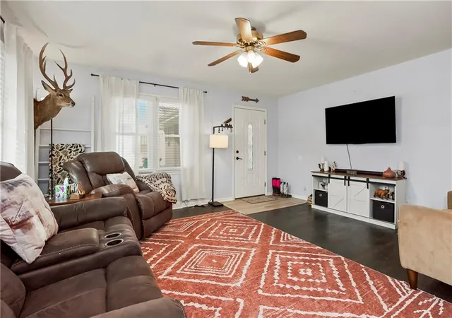 Photo 4 of Sale Pending at 312 W Pine St, Butler, MO 64730 | MLS# 2646231 | Listing updated on 2026-10-14