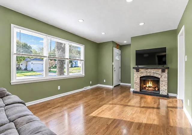 Photo 3 of Single family home for sale at 607 N Havanah St, Butler, MO 64730 | MLS# 2646238 | Listing updated on 2026-10-09