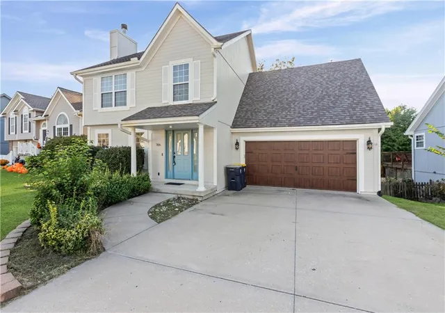 Photo 2 of Single family home for sale at 7416 N Mckinley Ave, Kansas City, MO 64158 | MLS# 2646242 | Listing updated on 2026-10-10