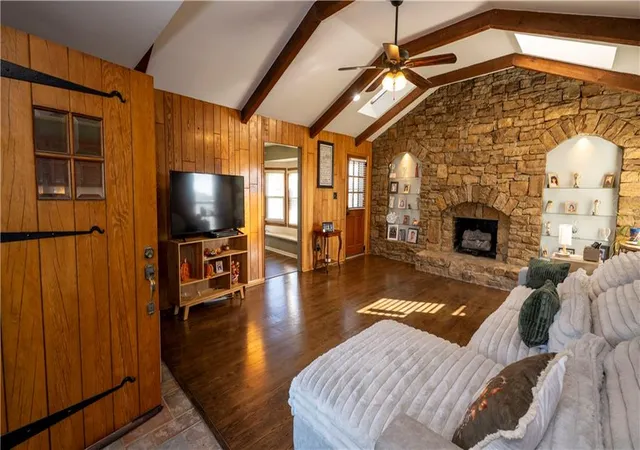 Photo 4 of Single family home for sale at 11409 E 261st Street, Peculiar, MO 64078 | MLS# 2646247 | Listing updated on 2026-10-10