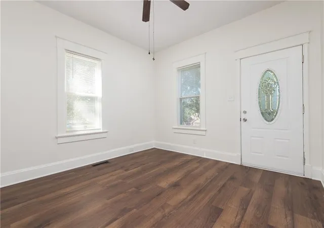Photo 4 of Single family home for sale at 125 N Overton Ave, Independence, MO 64053 | MLS# 2646256 | Listing updated on 2026-10-09