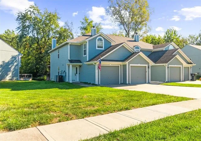 Photo 1 of Condo for sale at 6067 Ne Moonstone Dr, Lees Summit, MO 64064 | MLS# 2646259 | Listing updated on 2026-10-13
