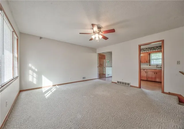 Photo 2 of Single family home for sale at 8006 E 89th Street, Kansas City, MO 64138 | MLS# 2646261 | Listing updated on 2026-10-10