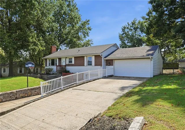 Photo 3 of Single family home for sale at 9005 79th Street E, Raytown, MO 64138 | MLS# 2646270 | Listing updated on 2026-10-17