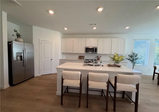 Photo 4 of Single family home for sale at 4001 NE Apple Grv Dr, Lees Summit, MO 64064 | MLS# 2646273 | Listing updated on 2026-10-09