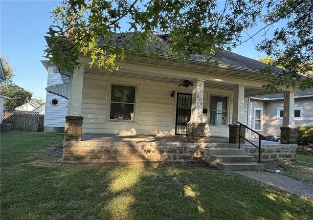 Single family home for sale at 306 S Andrick St, Fort Scott, KS 66701 | MLS# 2646279