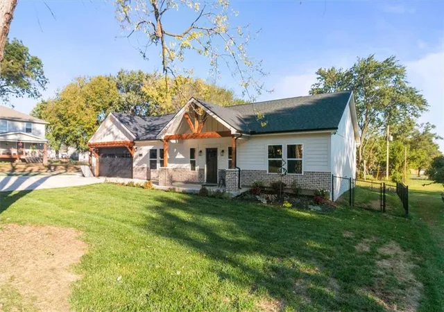 Photo 1 of Single family home for sale at 210 SW 7th Street, Oak Grove, MO 64075 | MLS# 2646281 | Listing updated on 2026-10-08