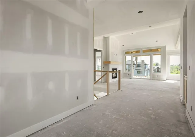 Photo 3 of Single family home for sale at 905 Savannah Ln, Greenwood, MO 64034 | MLS# 2646288 | Listing updated on 2026-10-09